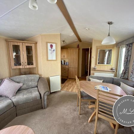 Coral Beach - Row 73 Van 2, Central Heating, Wifi, Bed Linen - Meadow Lakes Caravan & Lodge Hire Ingoldmells Exterior foto